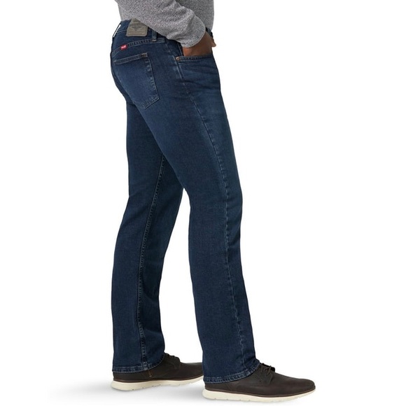 WRANGLER 5-Star Relaxed Fit Jeans. 32” X 32” NWT - Picture 5 of 11